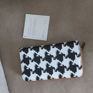 Thirty one wallet